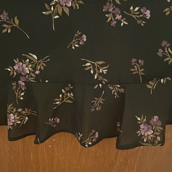 Garage Floral Tie-Front Sheer Crop Top - Picture 9 of 9